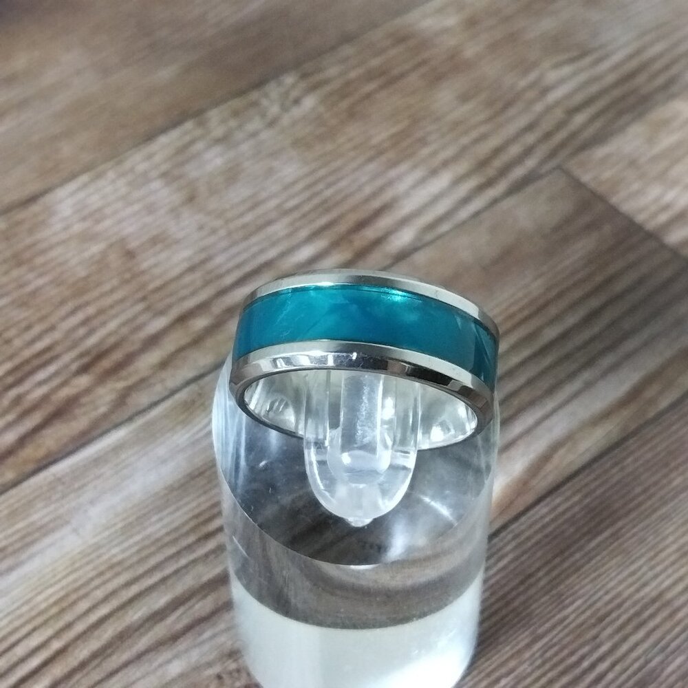 New Size 7, Silver Stainless Steel 8 MM Band Unisex Ring -Teal Green
